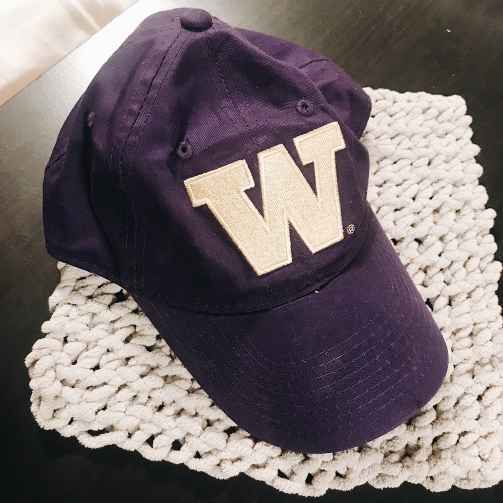UW huskies baseball cap